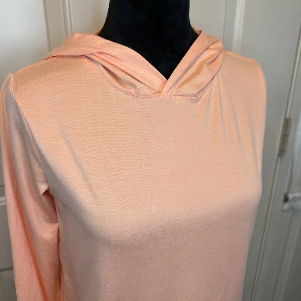 Girls Runway Hoodie Quick Dry Moisture Wicking Front Pocket Size Large 12/14